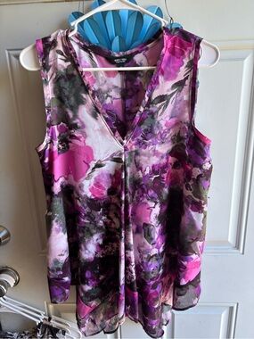 Simply Vera Vera Wang Pink Purple Floral V-Neck Sleeveless Blouse